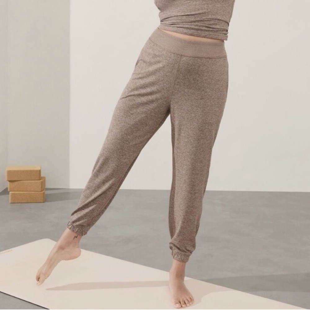 NWOT Athleta Softluxe High Rise Jogger Sz L In Pyrate Dovetail Heather